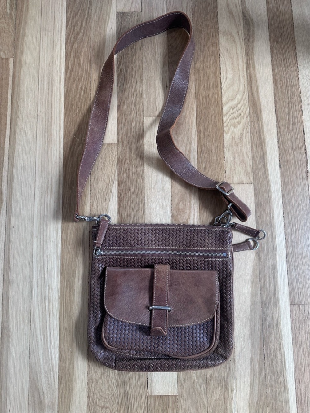 Roots Leather Woven Brown Crossbody Bag - Classic Everyday Style